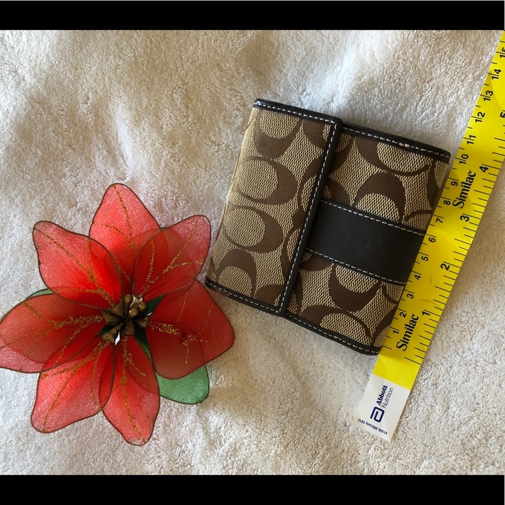 Coach Small Wallet - Picture 3 of 6